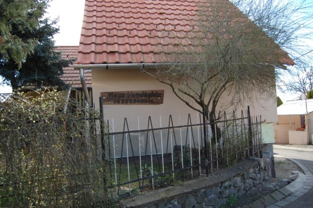 Maya Guesthouse Eger Kültér fotó